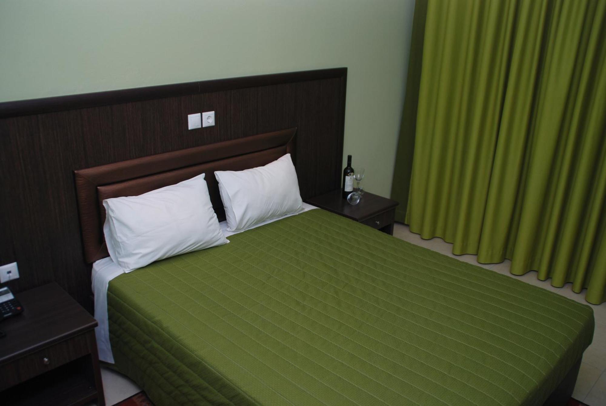 Grand Platon Hotel Olympiakí Aktí Esterno foto